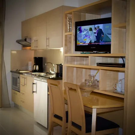 Ona Hollywood Mirage מלון דירות