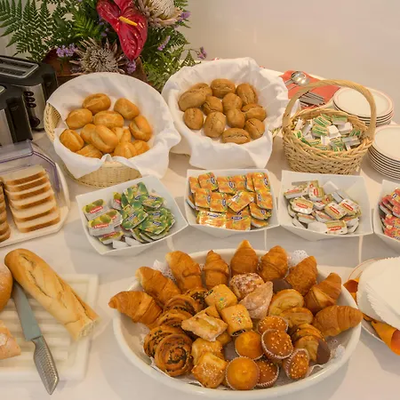 מלון דירות Ona Hollywood Mirage