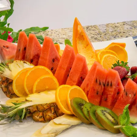 Ona Hollywood Mirage 4* לוס כריסטיאנוס