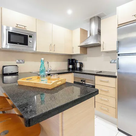 Ona Hollywood Mirage מלון דירות 4*