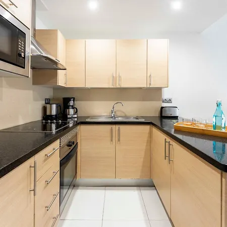 Lägenhetshotell Ona Hollywood Mirage 4*