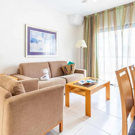 Hollywood Mirage - Excel & Los Cristianos (Tenerife)