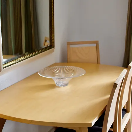 Ona Hollywood Mirage Los Cristianos (Tenerife)