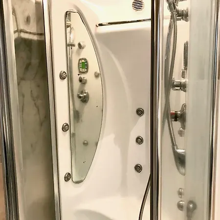 Ona Hollywood Mirage Los Cristianos (Tenerife)