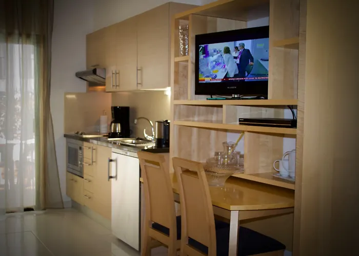 Ona Hollywood Mirage Aparthotel