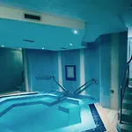 Ona Hollywood Mirage Aparthotel 4*