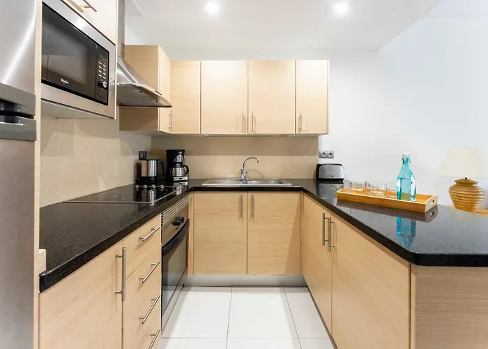 Апарт-отель Ona Hollywood Mirage 4*