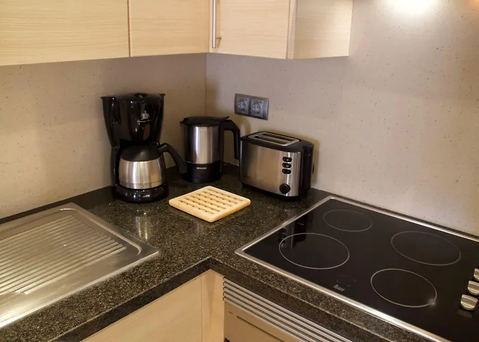 Апарт-отель Ona Hollywood Mirage 4*