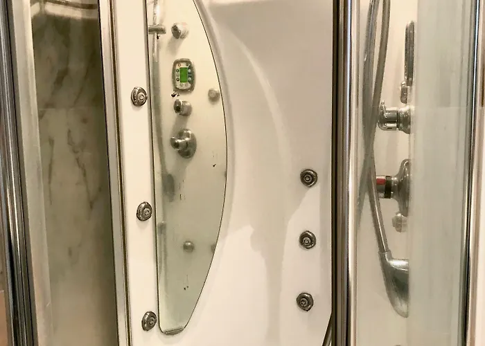 Ona Hollywood Mirage Los Cristianos (Tenerife)