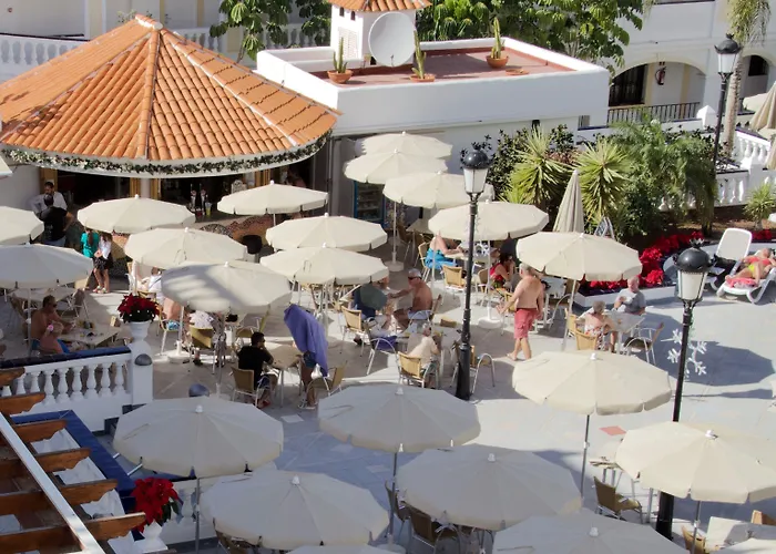 Ona Hollywood Mirage 4*