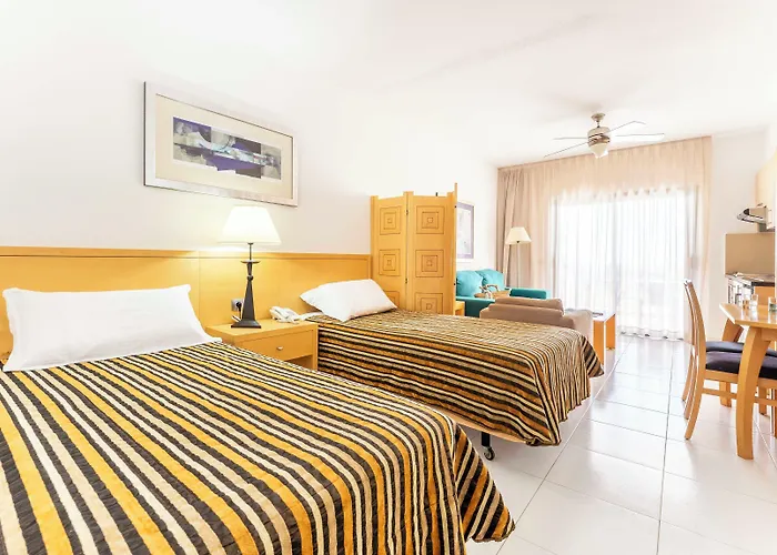 Ona Hollywood Mirage Апарт-отель 4*