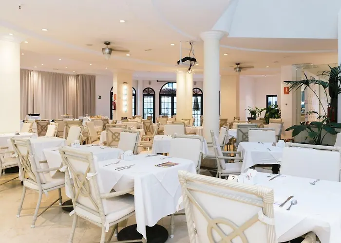 Ona Hollywood Mirage Апарт-отель 4*