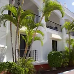 Appart hôtel Ona Hollywood Mirage 4*