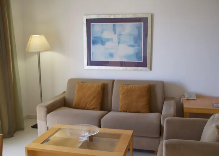 Ona Hollywood Mirage Los Cristianos (Tenerife)