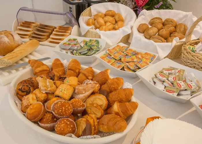 Ona Hollywood Mirage