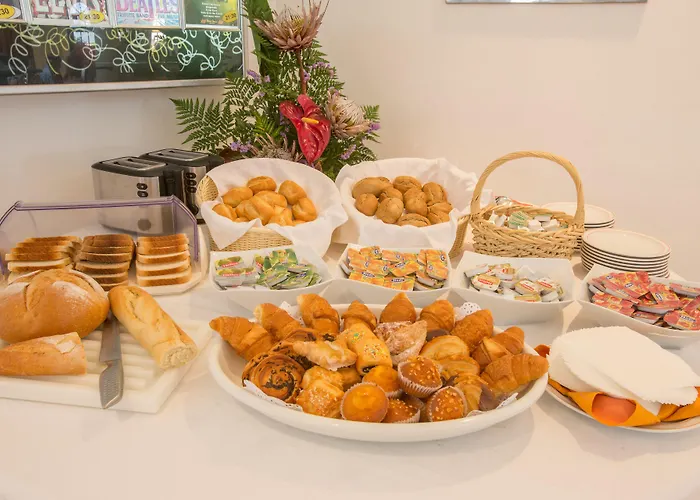 Ξενοδοχείο με διαμερίσματα Ona Hollywood Mirage 4*