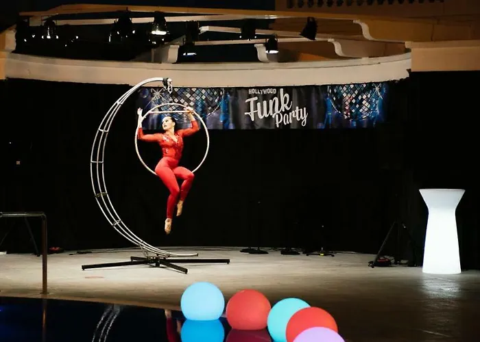 Ona Hollywood Mirage Los Cristianos (Tenerife)